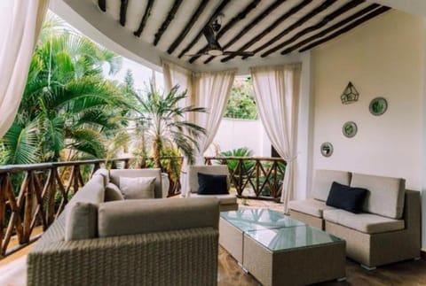 Oasis Retreat Villa in Diani Beach