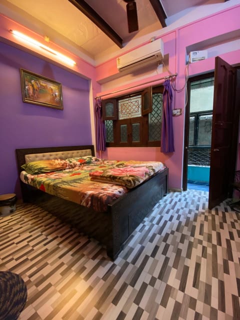 Marigold Guest House Bed and Breakfast in Varanasi