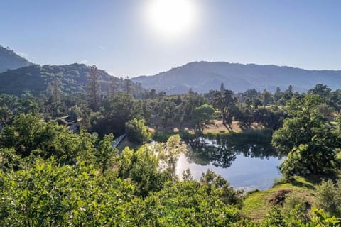 Singing Hills Estate House, 20 min from Yosemite Villa in Ahwahnee