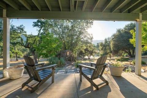 Singing Hills Estate House, 20 min from Yosemite Villa in Ahwahnee