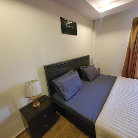 Private 1-Bedroom Apartment Condo in Islamabad