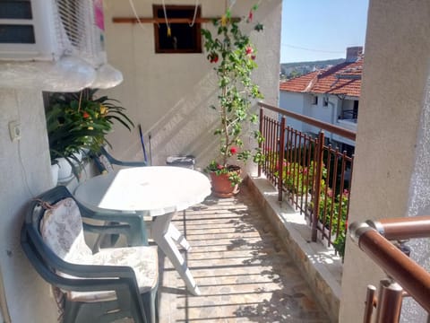 Farlalievi Guest House Bed and Breakfast in Sozopol