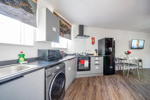 *F1BR* for your most relaxed & Cosy stay + Free Parking + Free Fast WiFi Condominio in Dewsbury