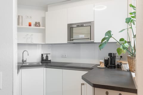 Coffee/tea facilities, Kitchen or kitchenette, dishwasher, minibar, pet friendly, stove, toaster