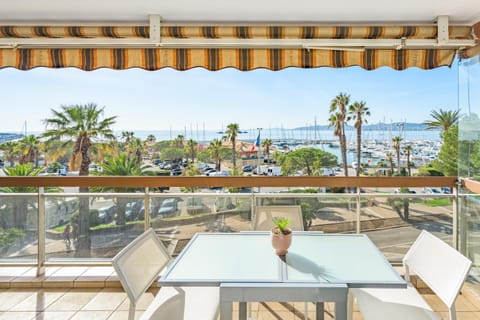 Appartement Port Santa Lucia - Le Manoir Apartment in Saint-Raphael