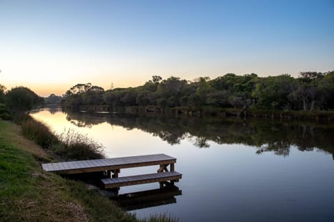 Quins Landing I Private Properties House in Dunsborough