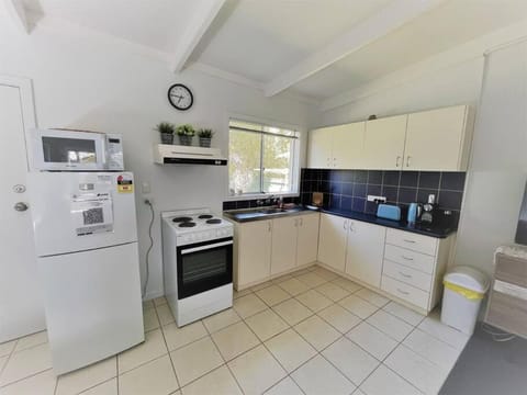 Three Palms Apartments Unit 1 Apartment in Esperance