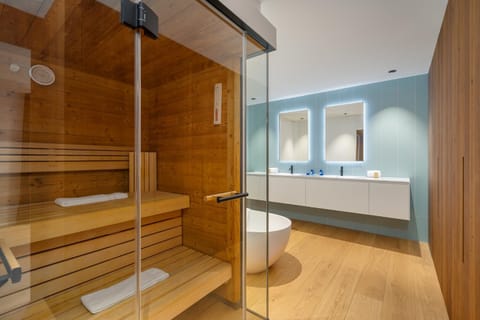 Sauna, Bathroom