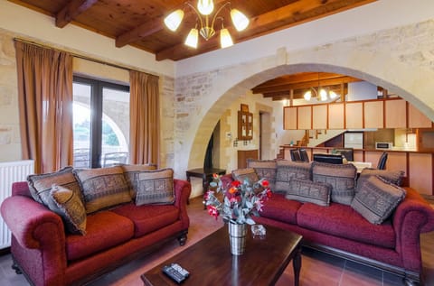 Living room, Lobby or reception, Lounge or bar, Seating area, Dining area