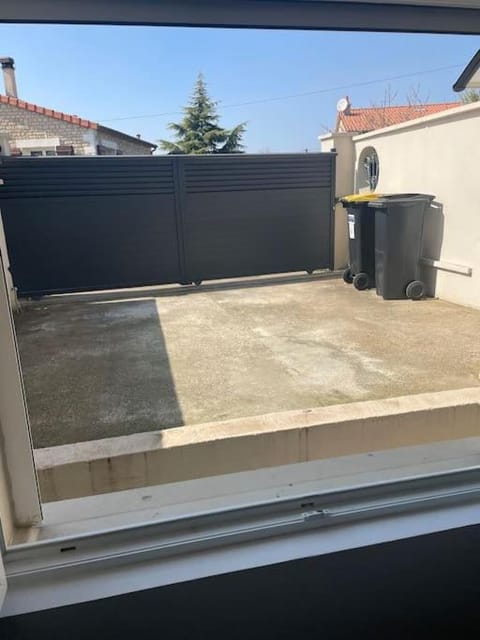 Charmant appartement avec parking privée Apartment in Poitiers