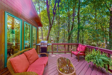 Peaceful Pines House in Deep Creek Lake