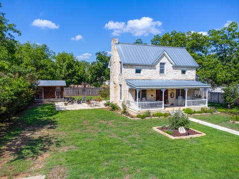 Property building, Natural landscape, Garden, Garden view