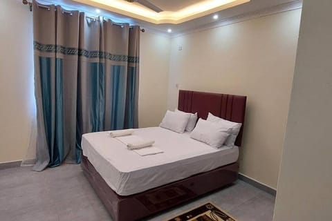 Stylish Three Bedroom Apartment Condo in Mombasa