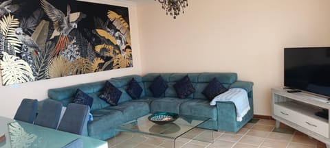 Beautiful, spacious villa, heated pool, sleeps eight, with quality furnishings Villa in Castillo Caleta de Fuste