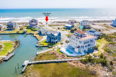 Bay Manor House in North Topsail Beach