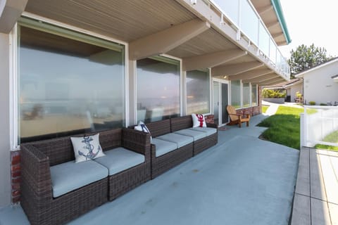 West Beach Retreat Condo in Whidbey Island