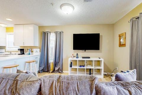 Sunset Harbour Villas 1-111 Apartment in Pensacola Beach