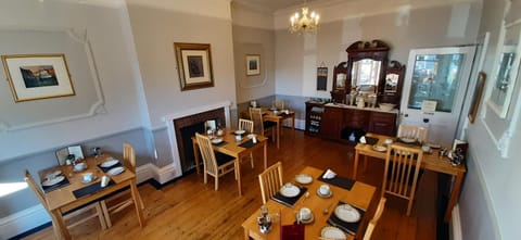 Brooke House Bed and Breakfast in Shanklin (SHN)