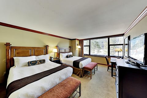 Everline Resort & Spa 226 & 228 Condominio in Palisades Tahoe (Olympic Valley)