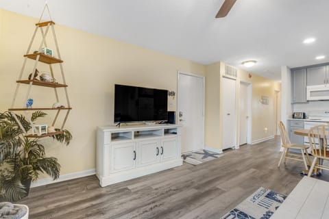 Sunset Landing Unit 11 & 12 Apartment in Ocean City