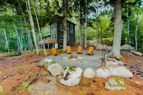 The Lazy Lumberjack Cottages House in Franklin