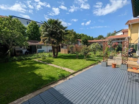 Garden, Garden, Balcony/Terrace, Garden view