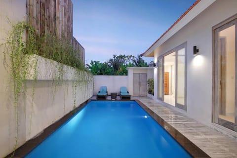 Green Villa B, near new 3 bedroom villa with pool. Villa in Ubud