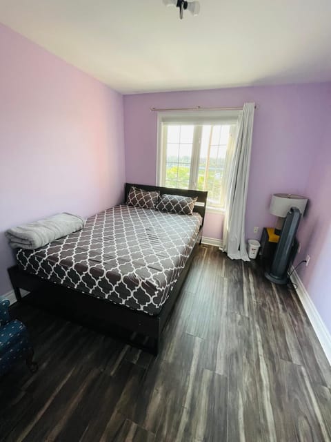 Jazzy Home Stay Vacation rental in Brampton