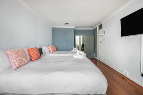 Stunning Massive Bedroom +Direct Thames River View Casa vacanze in London Borough of Southwark