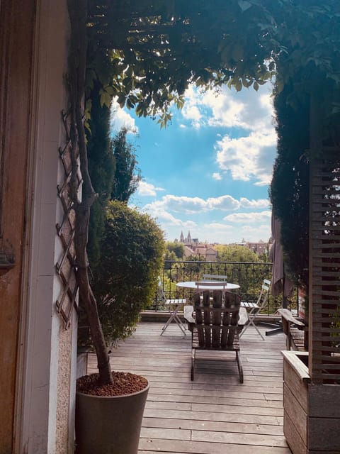 Patio, View (from property/room), Garden view