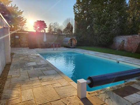 Pool view, Swimming pool