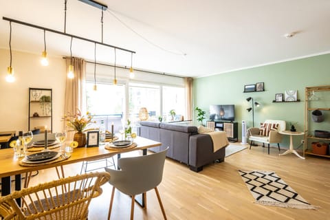 FeWo Ahrperle-modernes Apartment-Balkon-Kurviertel Apartment in Bad Neuenahr-Ahrweiler