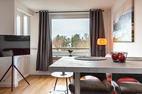 MOOI: Modernes Apartment am Großen Plöner See - Netflix Apartment in Plön