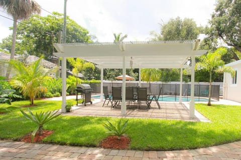 New! Cozy house with heated pool House in Fort Lauderdale