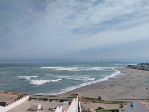 Departamento en Punta Hermosa con vista al Mar Condo in Punta Hermosa