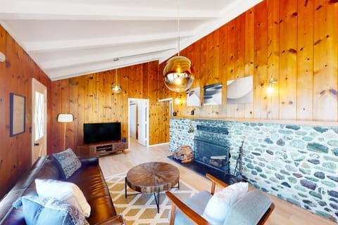 Euphoria on the Fjord House in Hoodsport