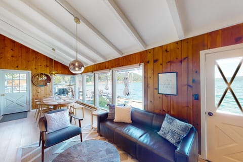 Euphoria on the Fjord House in Hoodsport