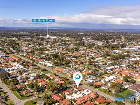 Hot Spot on Hackett in Mandurah House in Mandurah