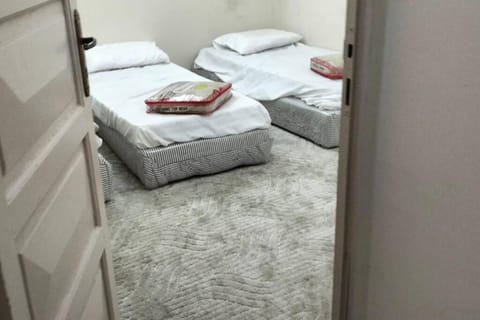 شقة المبارك1 عن الحرم 20د مشيا على الاقدام Apartment in Mecca