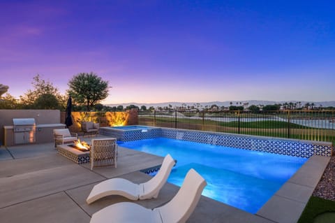 Escape to Paradise ‘One Love’ New PGA West Villa! Villa in La Quinta