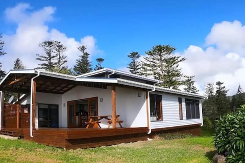 King Tide House - Ocean Views House in Norfolk Island