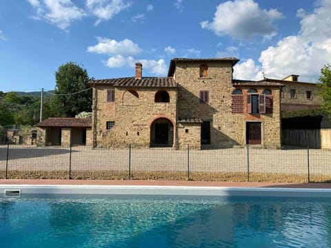 Property building, Landmark view, Swimming pool