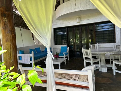 Gemütliches Ferienhaus am weißen Sandstrand Haus in Malindi