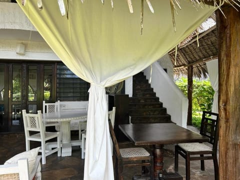 Gemütliches Ferienhaus am weißen Sandstrand House in Malindi