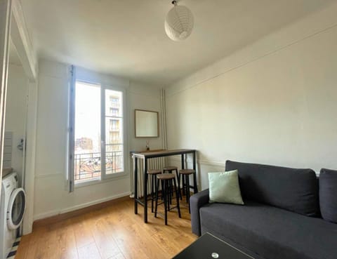 15 min from the Eiffel Tower - Charming apartment Apartamento in Issy-les-Moulineaux