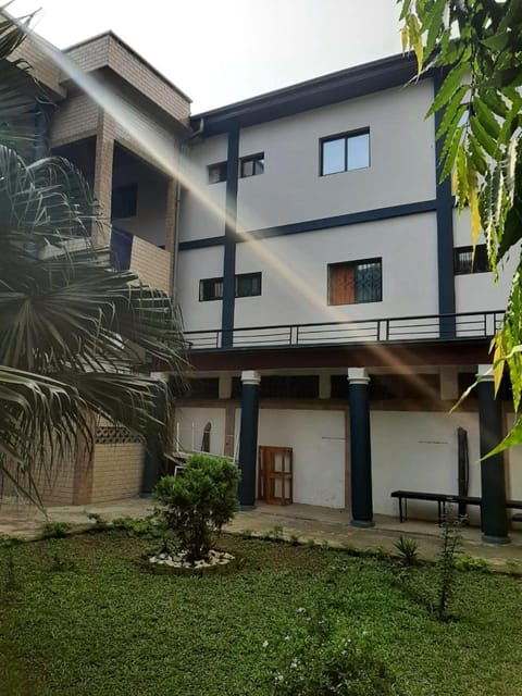 Chambre meublee situee a Douala- Logbessou Copropriété in Douala