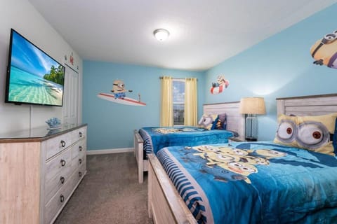 Charming 9BR Villa w Theme & Game Rooms by Disney Villa in Four Corners