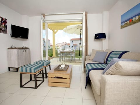 Well-kept apartment, with dishwasher, 7 km from the beach Haus in Château-d'Olonne