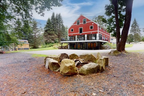 Red Barn & Blueberries House in Wells