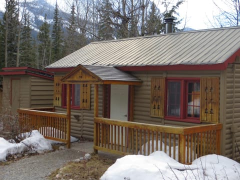 HI Rampart Creek - Hostel Hostel in Clearwater County